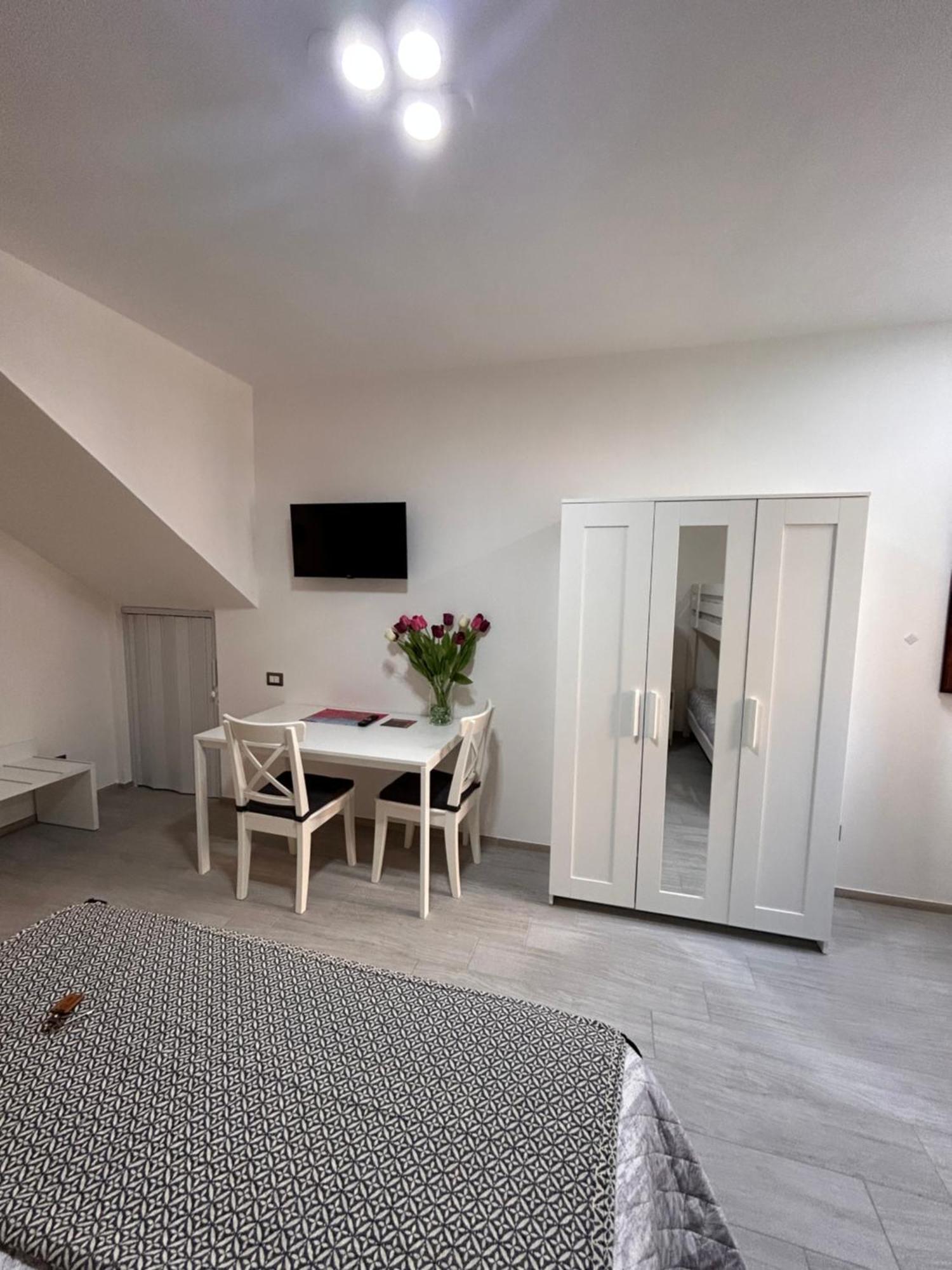Apartamento Casa Peppina SantʼAntìoco Exterior foto